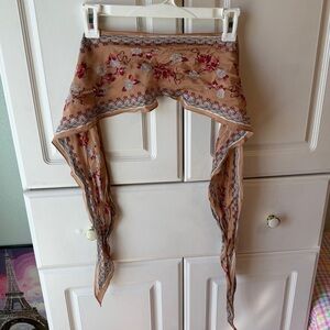 Vintage Floral Western Scarf in Tan and Red
